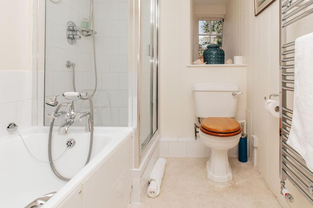 Dolls House - Luxury Townhouse *Sleeps 10* Βίλα Χένλεϊ ον Τέιμς Εξωτερικό φωτογραφία