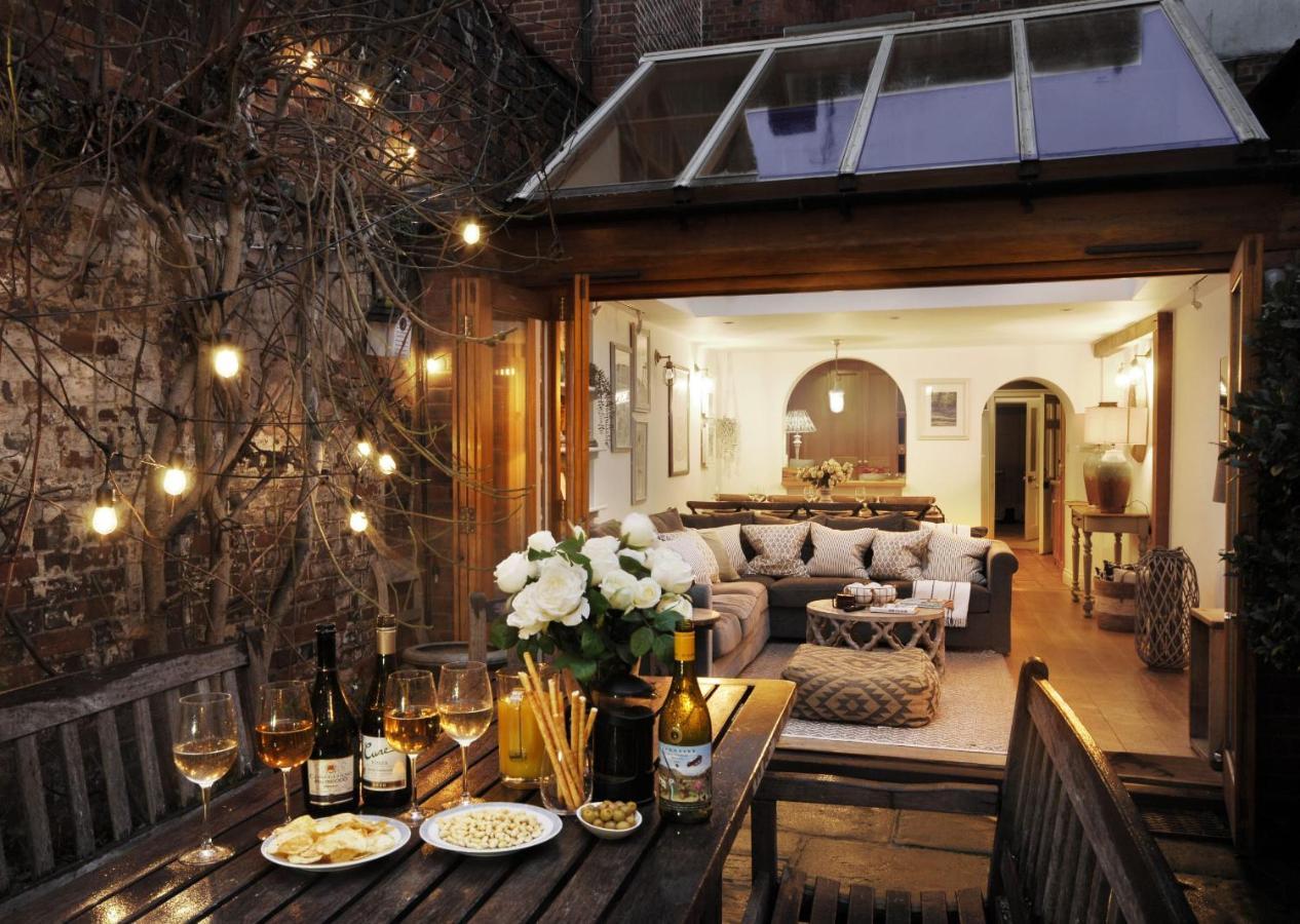 Dolls House - Luxury Townhouse *Sleeps 10* Βίλα Χένλεϊ ον Τέιμς Εξωτερικό φωτογραφία