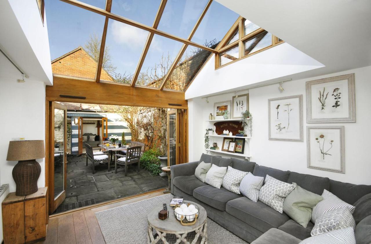 Dolls House - Luxury Townhouse *Sleeps 10* Βίλα Χένλεϊ ον Τέιμς Εξωτερικό φωτογραφία