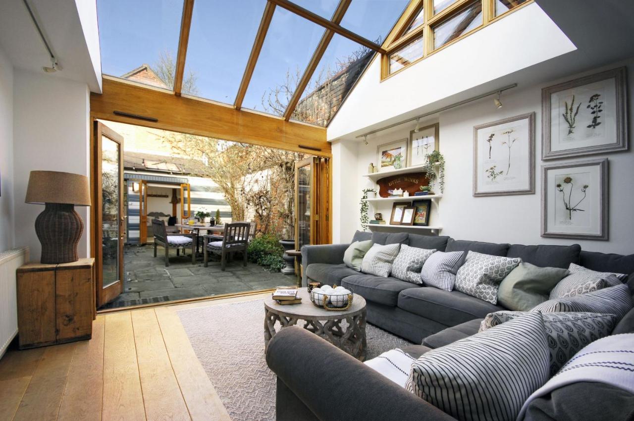 Dolls House - Luxury Townhouse *Sleeps 10* Βίλα Χένλεϊ ον Τέιμς Εξωτερικό φωτογραφία