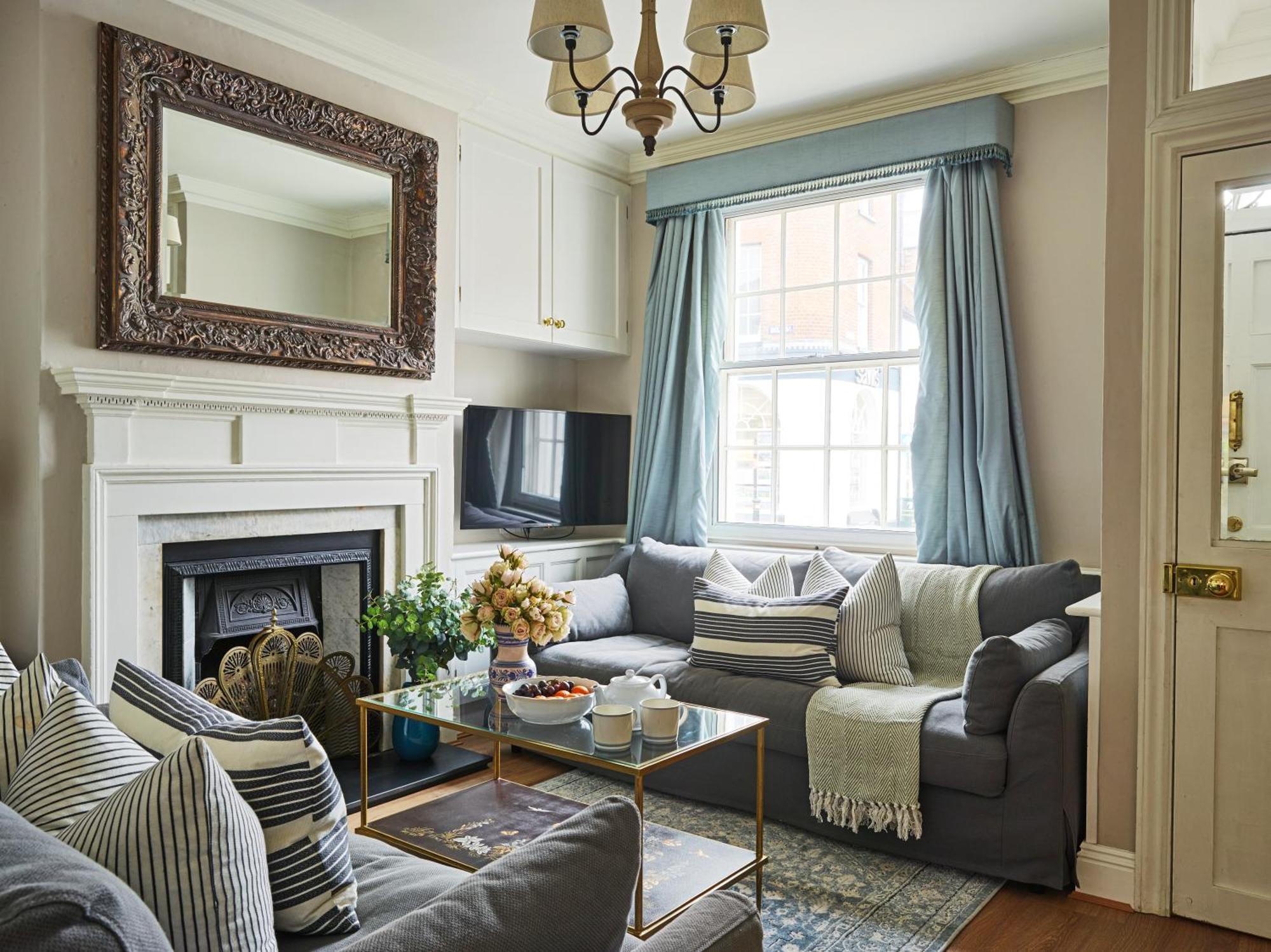 Dolls House - Luxury Townhouse *Sleeps 10* Βίλα Χένλεϊ ον Τέιμς Εξωτερικό φωτογραφία
